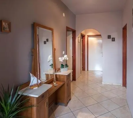 Studio In With Sea View, Terrace, Air Conditioning, Wi-fi