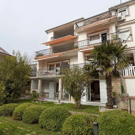 Apartment Studio In With Sea View, Terrace, Air Conditioning, Wi-fi *